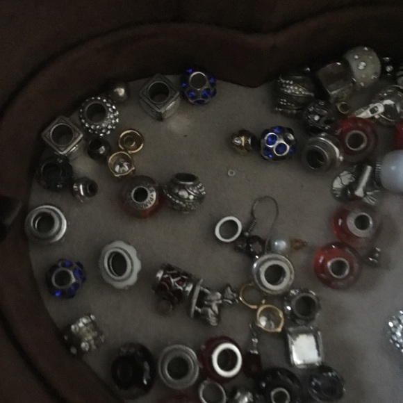 16 in n 18 inch with 3 beads chamilia n Brighton - Picture 8 of 8